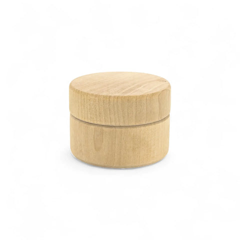 closed 60 x 43 mm treitud puidust ehtekarp